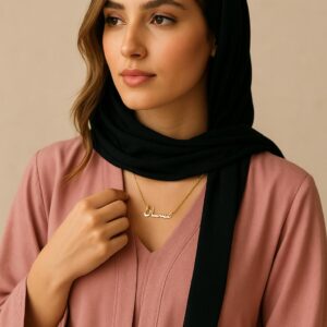 Alternative view of قلادة اسم بالعربية حسب الطلب – حتى ٩ أحرف | مطلية بالذهب، الفضة، الذهب الوردي، الذهب الأبيض